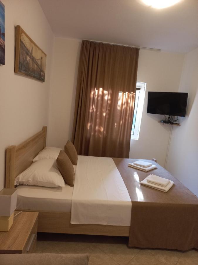 Petkovic Accommodation Tivat Zimmer foto