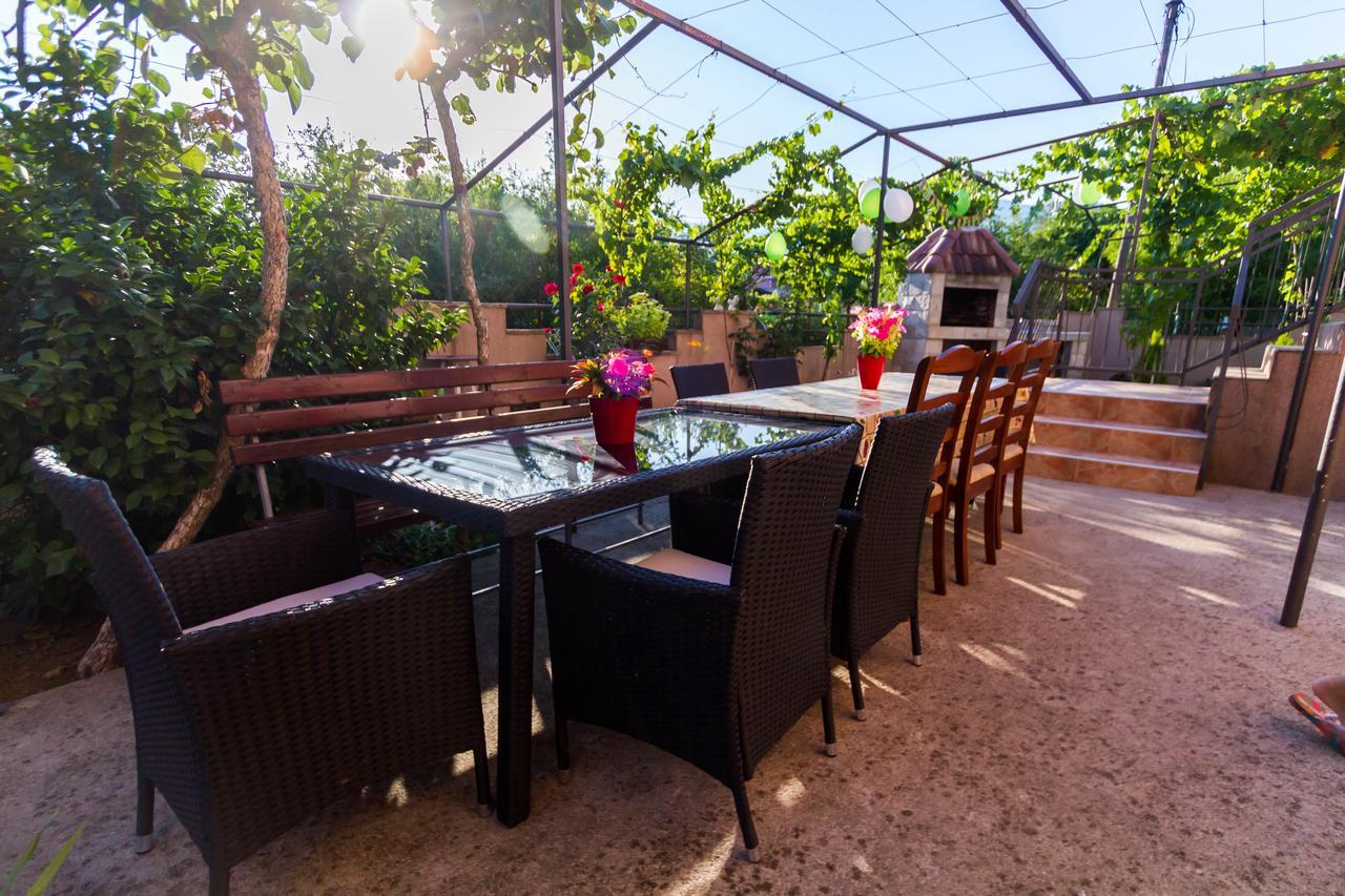 Petkovic Accommodation Tivat Exterior foto