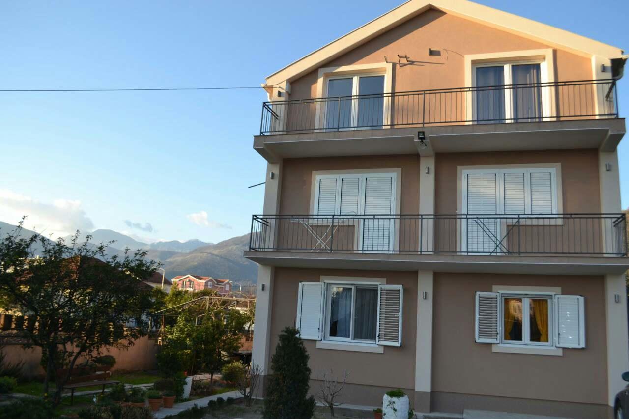 Petkovic Accommodation Tivat Exterior foto