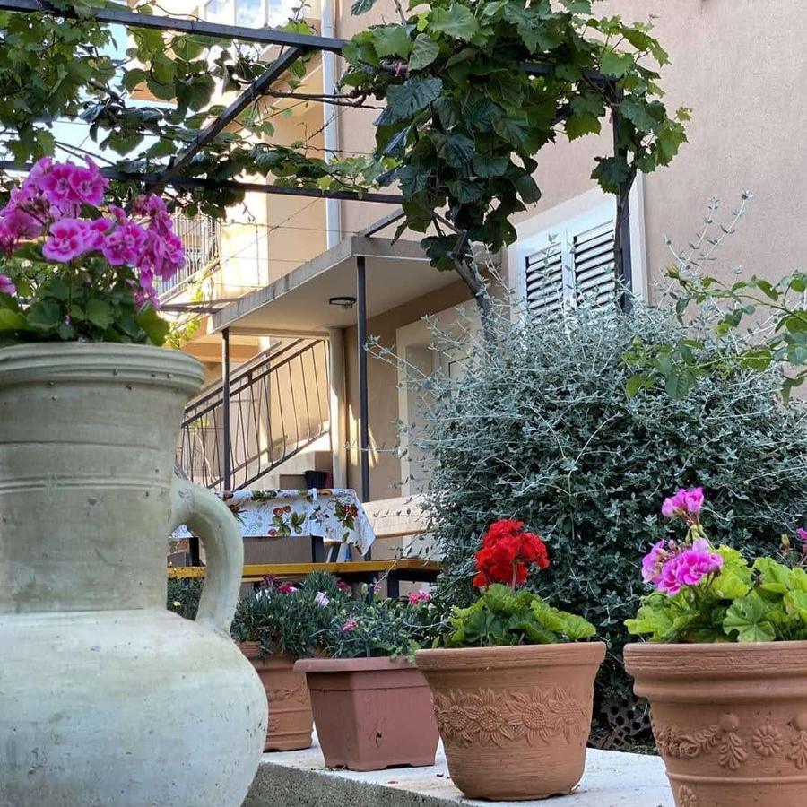 Petkovic Accommodation Tivat Exterior foto